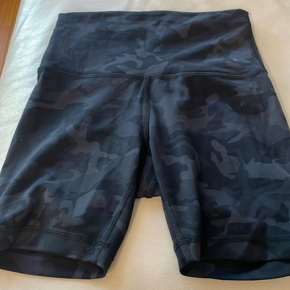 Lululemon shorts  size 4